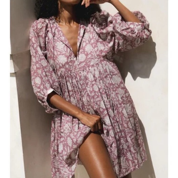Daughters of India Dresses & Skirts - Daughters of India Kyra Balloon Sleeved Mini Dress Pink Musk Floral Medium